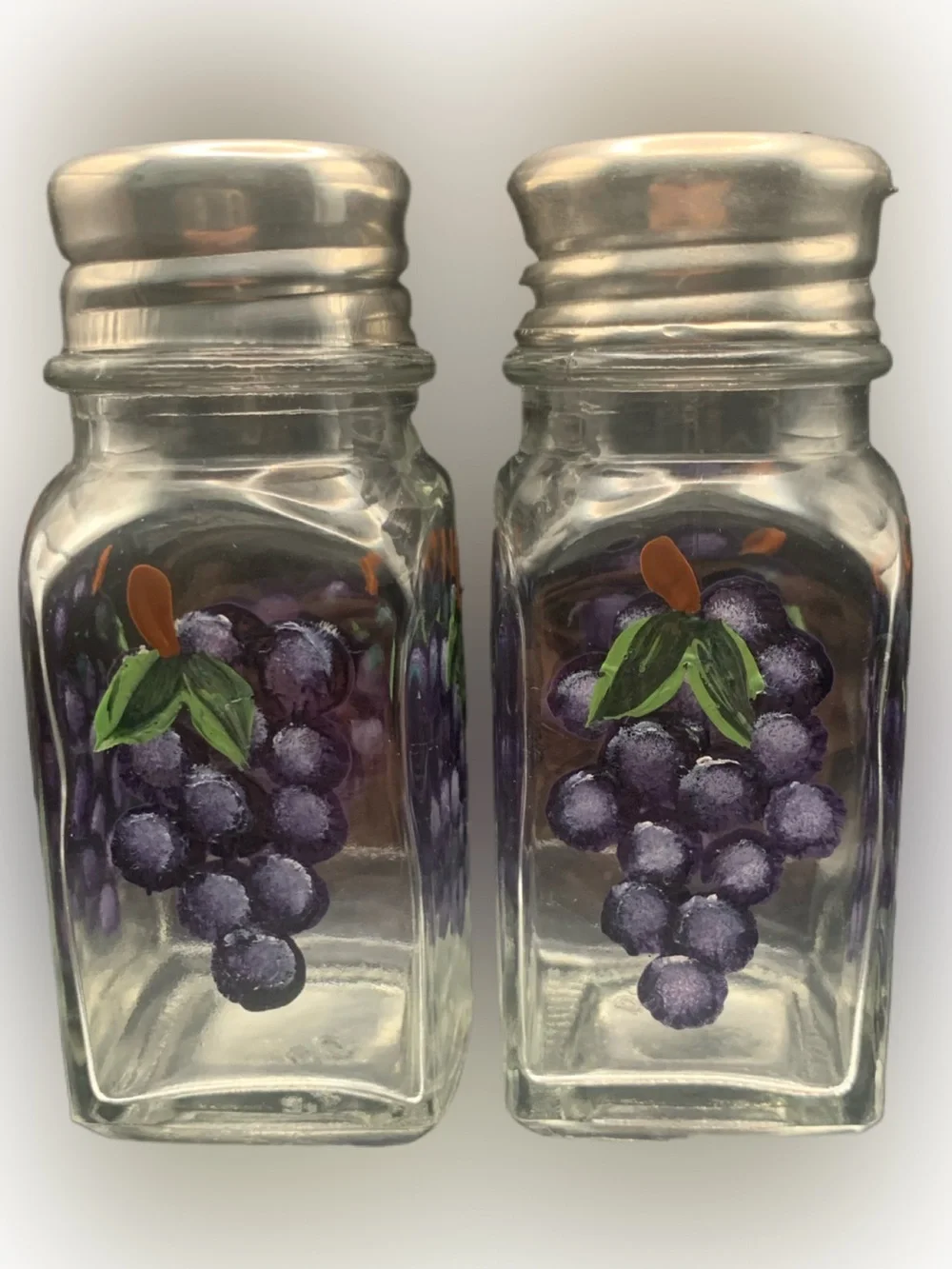 Pre Owned Large Hand Painted Grapes Salt & Pepper Shaker Set of 2